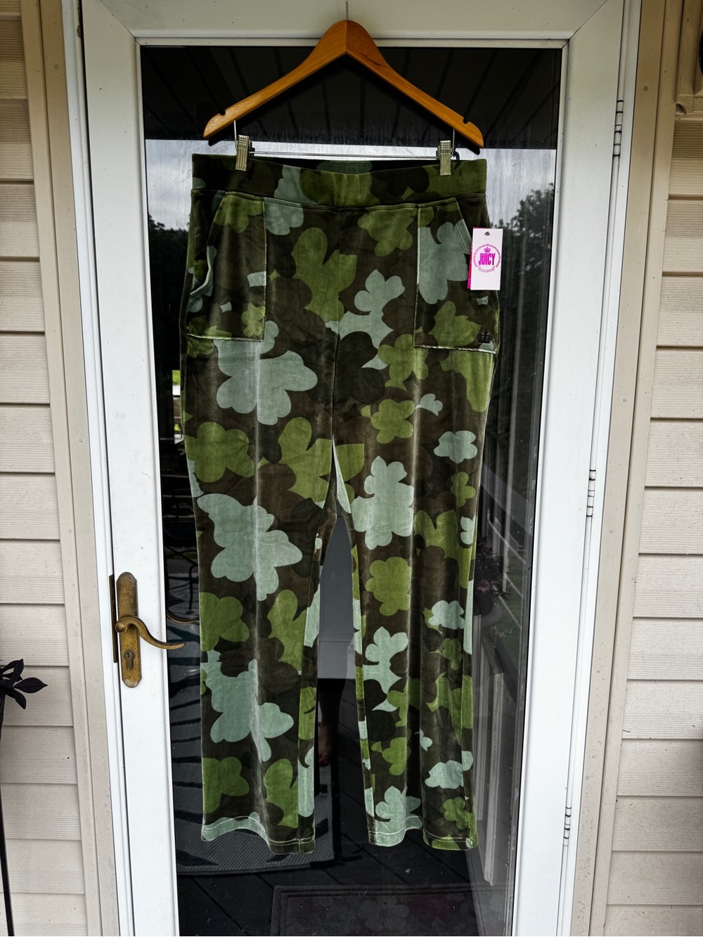 NWT Juicy by Juicy Couture Camo Floral Velour Track Pants XL